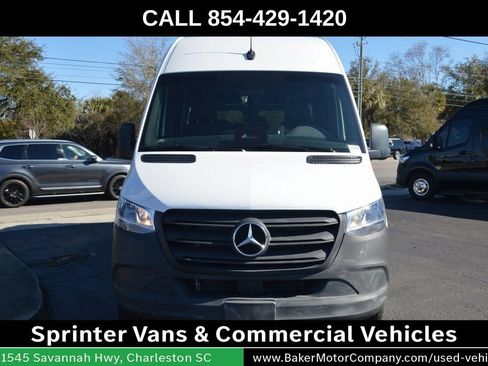 Used 2025 Mercedes-Benz Sprinter 2500 image 6