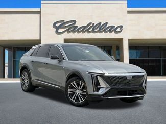 New 2025 Cadillac Lyriq Luxury video 2