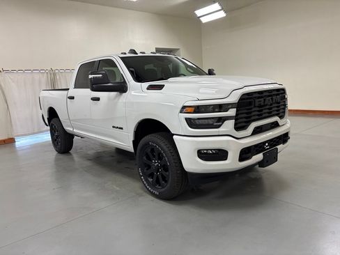 New 2026 RAM 2500 Big Horn AWD/4WD image 2