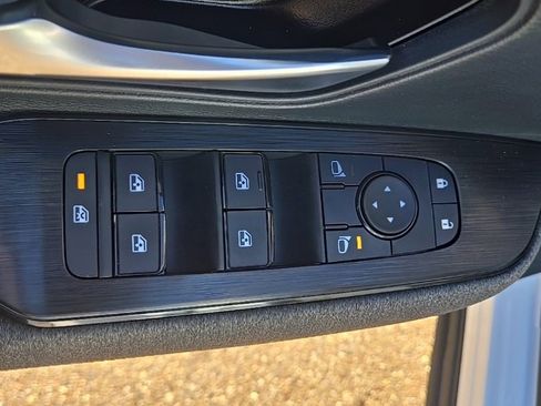 New 2026 Nissan Kicks SV image 12