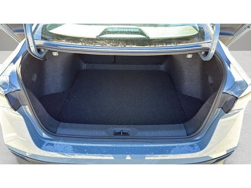 New 2026 Nissan Sentra SV FWD image 17