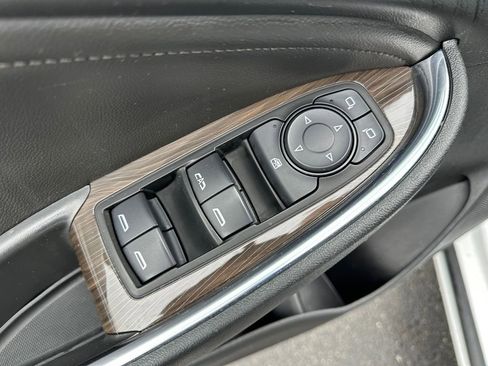 Used 2024 Chevrolet Malibu LT image 19