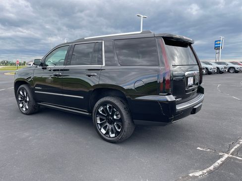 Used 2018 GMC Yukon Denali w/ Denali Ultimate Package AWD/4WD image 3