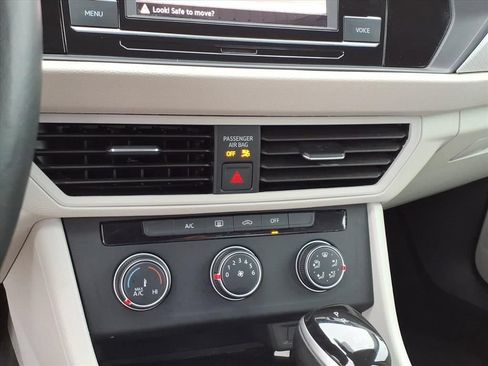 Used 2024 Volkswagen Jetta S FWD image 9