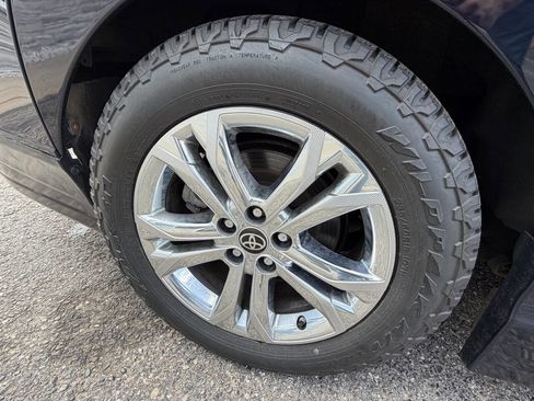 Used 2022 Toyota Sienna LE AWD/4WD image 52