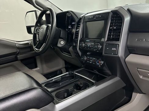 Used 2019 Ford F250 XLT w/ XLT Premium Package image 42
