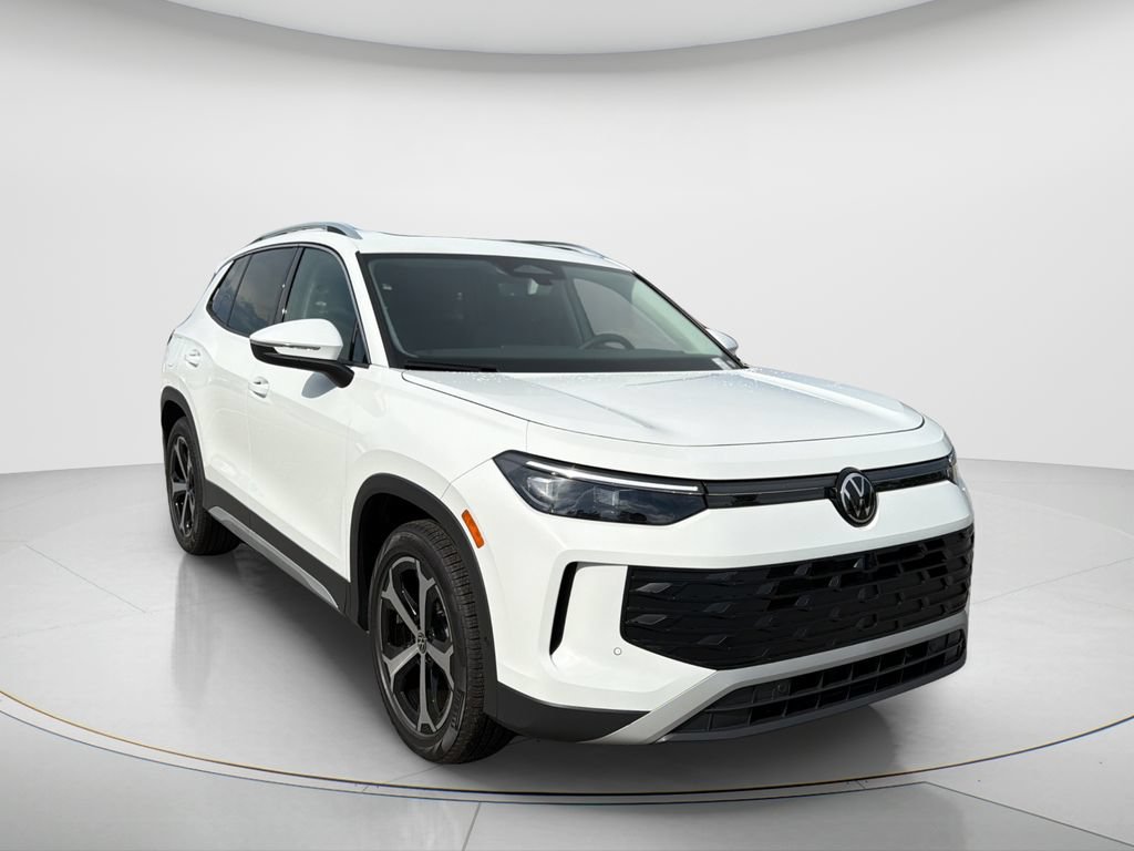 New 2026 Volkswagen Tiguan SE FWD image 3