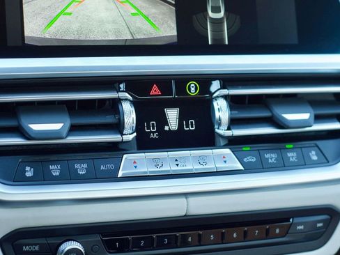 Used 2022 BMW M4 xDrive Competition w/ Executive Package image 31