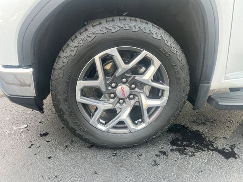 Certified 2023 GMC Sierra 1500 SLT w/ SLT Premium Plus Package AWD/4WD image 29