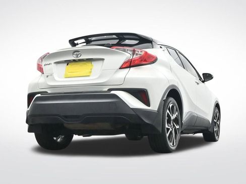 Used 2019 Toyota C-HR XLE image 38