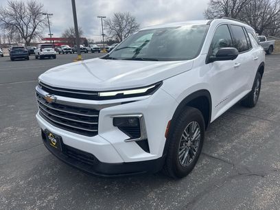 Used 2025 Chevrolet Traverse LT w/ Driver Confidence Package