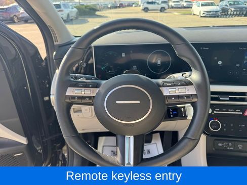 Used 2025 Hyundai Tucson Limited image 11