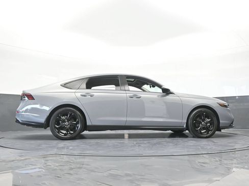 Used 2025 Honda Accord SE image 59