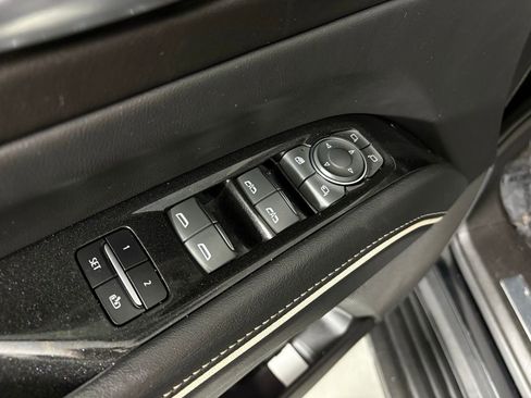 Used 2023 Cadillac Escalade ESV Sport image 14