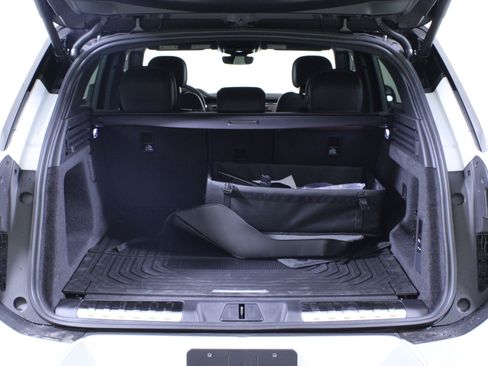 New 2025 Land Rover Range Rover Sport Dynamic SE image 9