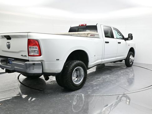 Used 2024 RAM 3500 Tradesman w/ Chrome Appearance Group image 5