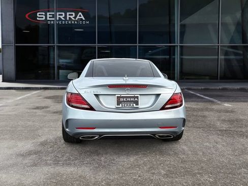 Used 2017 Mercedes-Benz SLC 300 image 4