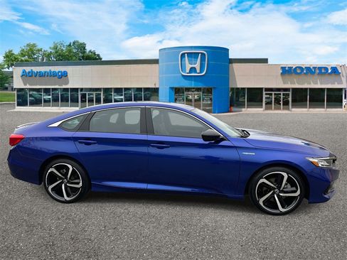 Certified 2022 Honda Accord Sport image 3