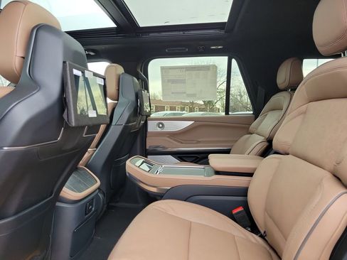New 2026 Lincoln Navigator L Black Label image 13