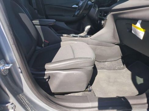 Used 2025 Buick Encore GX Preferred AWD/4WD image 22