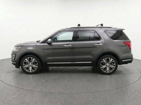 Used 2018 Ford Explorer Platinum AWD/4WD image 3