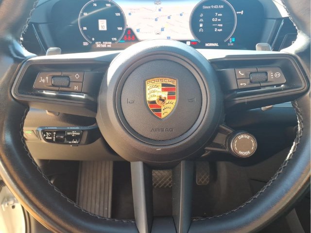 Used 2024 Porsche Cayenne AWD/4WD image 14