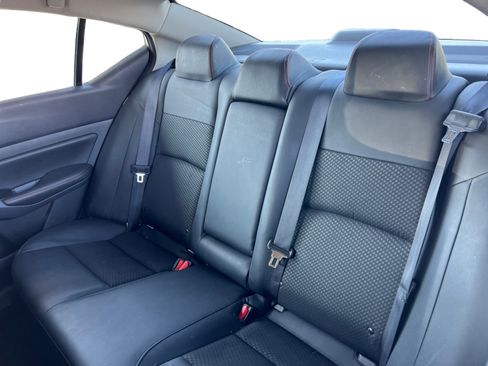 Used 2023 Nissan Altima 2.5 SR image 11