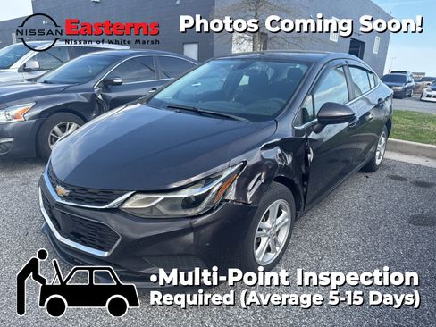 Used 2017 Chevrolet Cruze LT w/ Convenience Package image 1