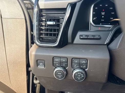 New 2026 GMC Sierra 1500 Denali w/ Denali Reserve Package AWD/4WD image 34
