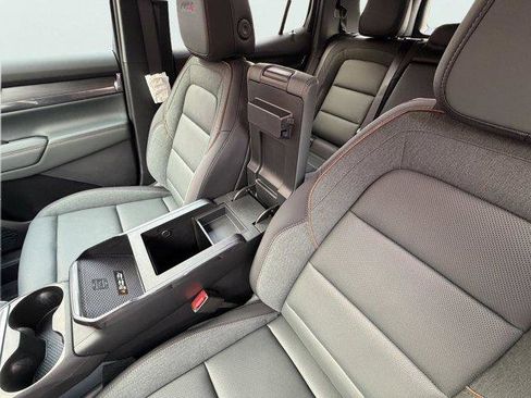 New 2026 GMC Terrain AT4 w/ Convenience Package III image 21