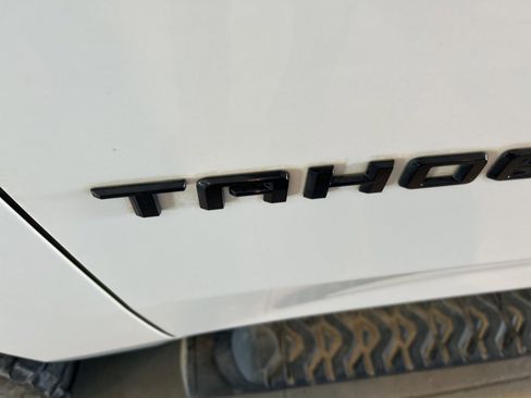 Used 2021 Chevrolet Tahoe Z71 w/ Z71 Signature Package image 9