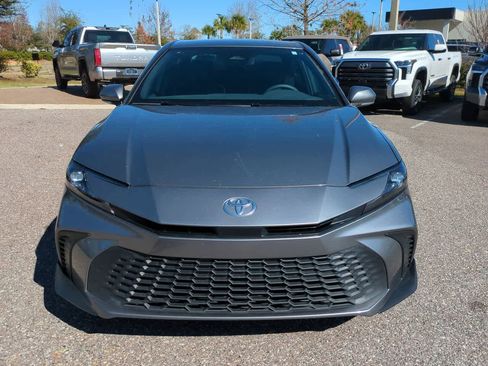 Certified 2025 Toyota Camry SE image 9