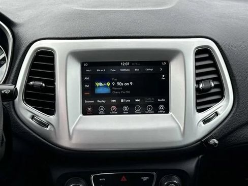 Used 2019 Jeep Compass Sport AWD/4WD image 16