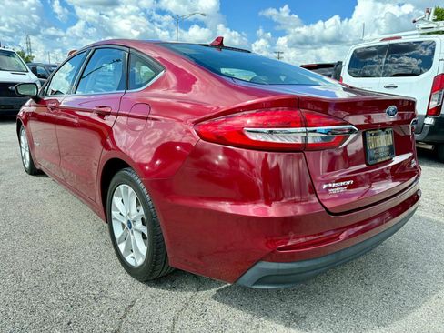 Used 2019 Ford Fusion SE FWD image 6