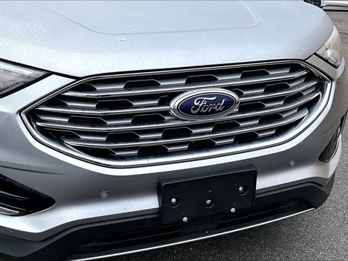 Used 2020 Ford Edge Titanium image 28