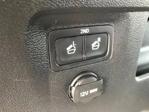 Used 2020 Kia Telluride SX w/ SX Prestige Package image 45