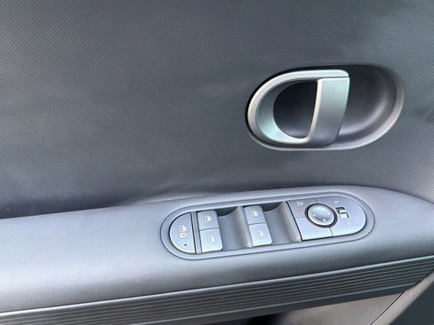 New 2026 Hyundai Ioniq 5 SEL image 9
