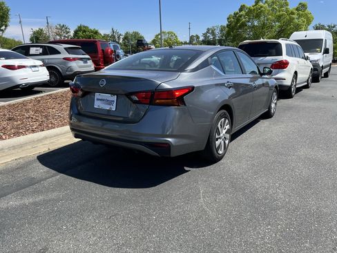 Used 2019 Nissan Altima 2.5 S image 11