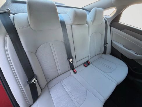 Used 2019 Hyundai Sonata SEL FWD image 18