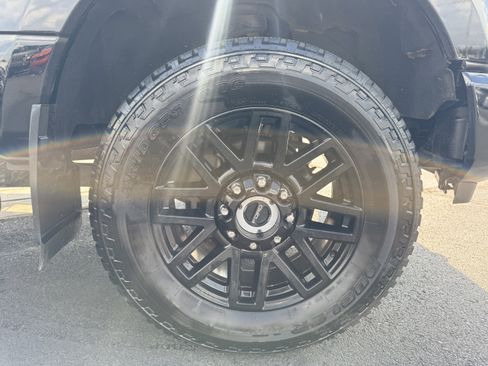 Used 2021 Ford F250 Lariat image 34