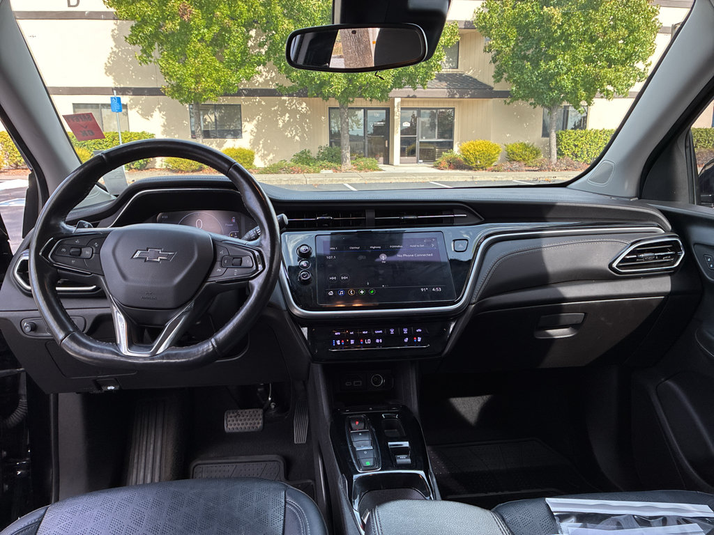 Used 2023 Chevrolet Bolt EUV LT w/ Convenience Package FWD image 40
