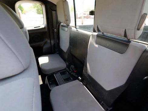 Used 2019 Toyota Tacoma SR w/ SR Convenience Package AWD/4WD image 31