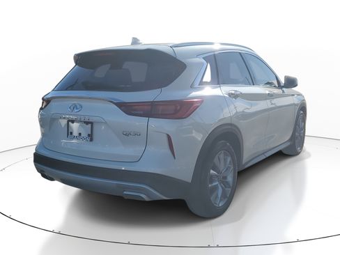 Used 2022 INFINITI QX50 Luxe FWD image 7
