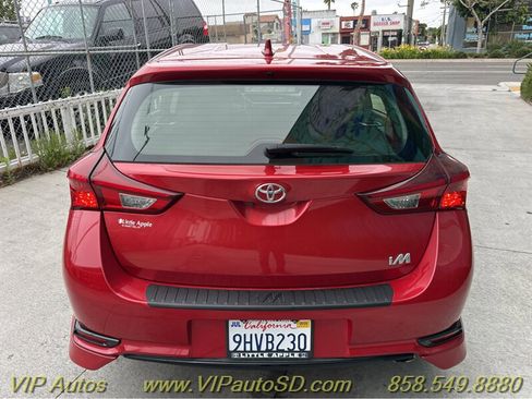 Used 2017 Toyota Corolla iM image 12