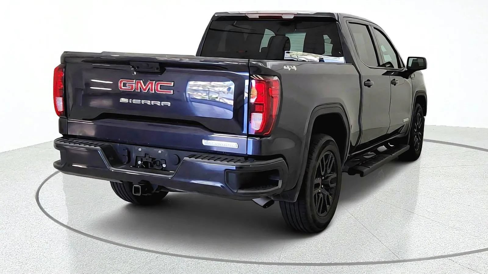 Used 2024 GMC Sierra 1500 Elevation AWD/4WD image 8