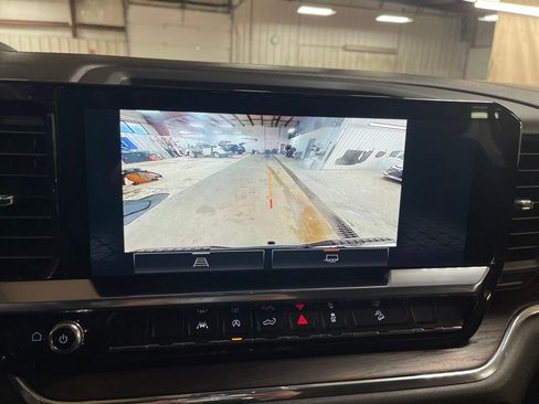 Certified 2023 GMC Sierra 1500 SLT w/ SLT Premium Package image 21