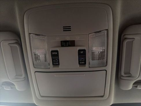 Used 2018 Toyota RAV4 XLE image 29