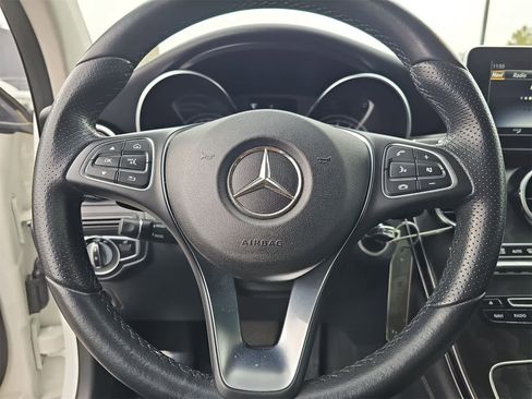 Used 2019 Mercedes-Benz GLC 300 4MATIC image 37