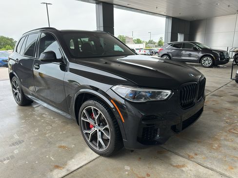Used 2022 BMW X5 sDrive40i w/ M Sport Package RWD image 2