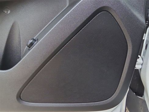 Used 2023 Chevrolet Equinox LT w/ Driver Convenience Package image 25